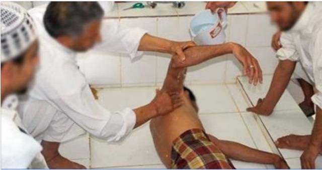 مصري يعود للحياة أثناء تغسيله والسبب أغرب مما تتخيّل!
