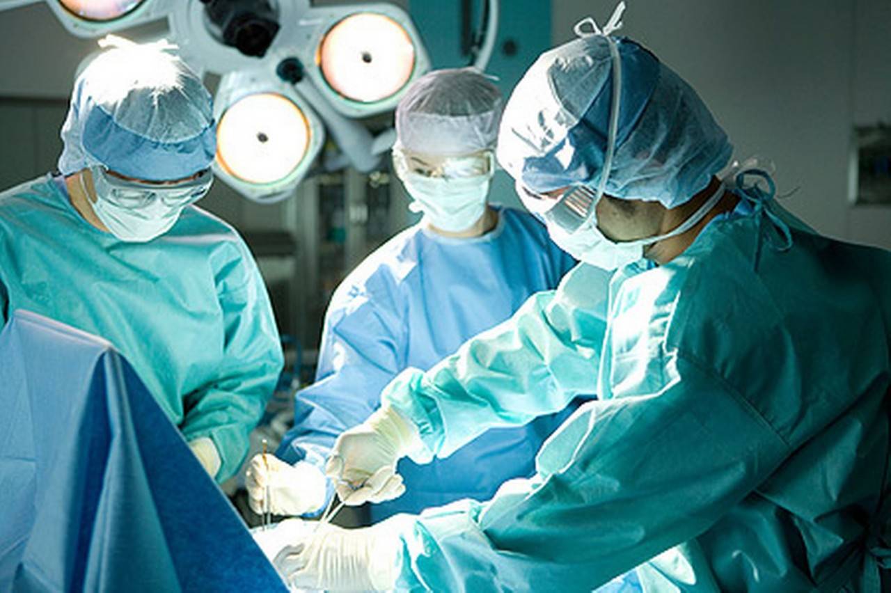 كيف انتهت عملية تجميل لسحب الدهون بـ "بتر" أطرافها؟