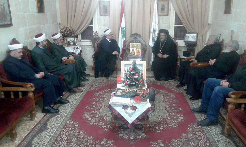المطران منصور: لتعزيز روح الالفة والتعاون مع افتاء عكار