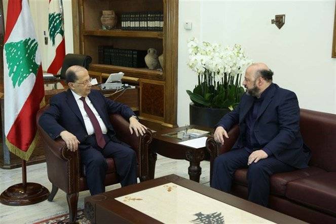 الرئيس عون يؤكد مضيه حتى النهاية في إنجاز قانون انتخابي جديد.. الوزير الرياشي يؤكد دعم "القوات اللبنانية" لموقف الرئيس عون من قانون الانتخاب