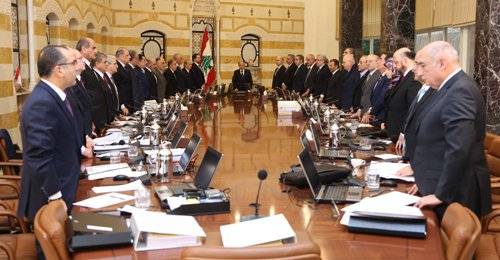 على دفعات