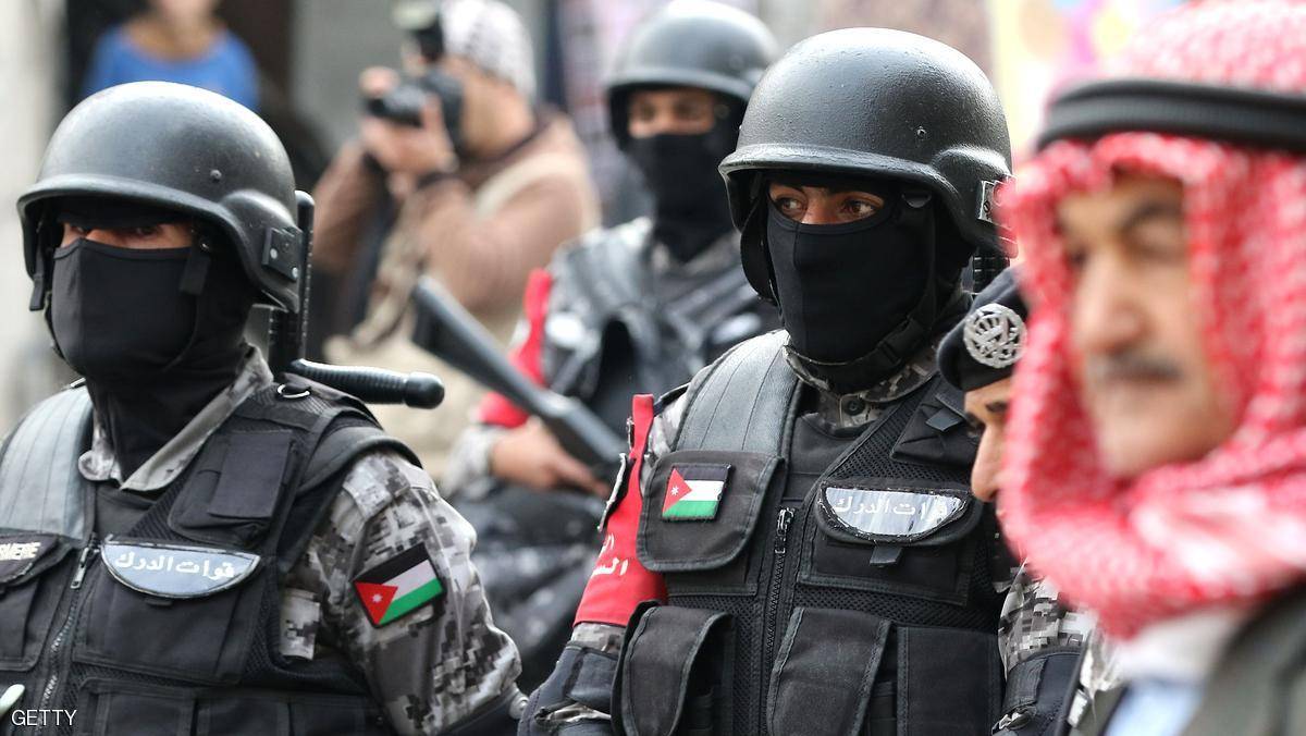 السجن 15 عاما لـ 8 مدانين بالإرهاب في الأردن
