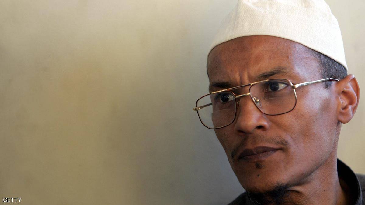الجزائر.. صورة علي بن حاج ترسل شابين للمحاكمة