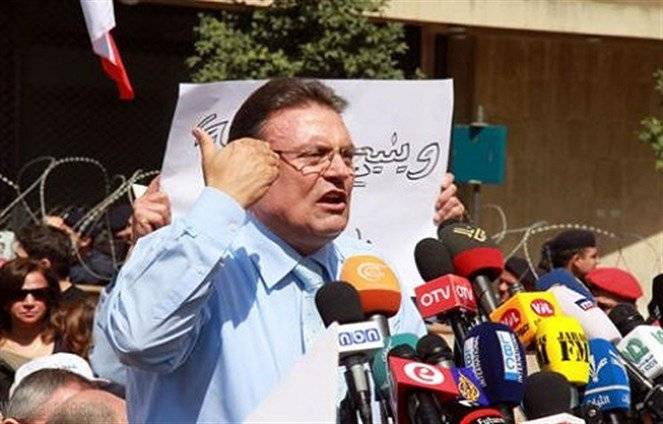 اعتصام لهيئة التنسيق طالب بإقرار السلسلة وأعلن الاضراب في الثانويات الرسمية غداً
