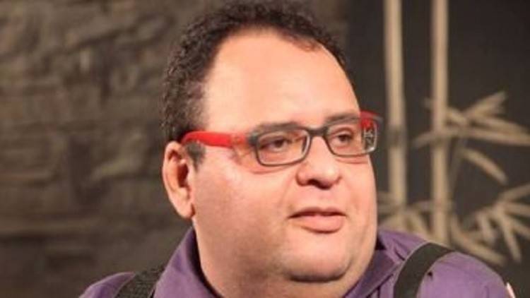 الموت يغيب فنان مصري  وتضارب حول السبب !