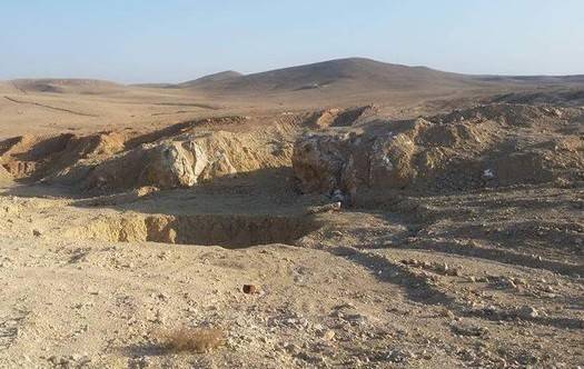 بعد التعذيب والنحر: "حفرة الرعب".. فيها رمى "داعش" جثث المئات!
