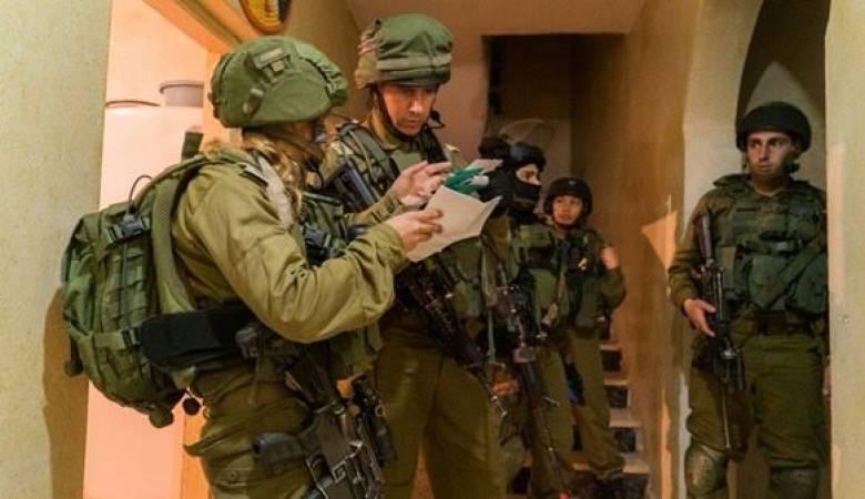 العدو الصهيوني يُشن حملة اعتقالات في الضفة الغربية