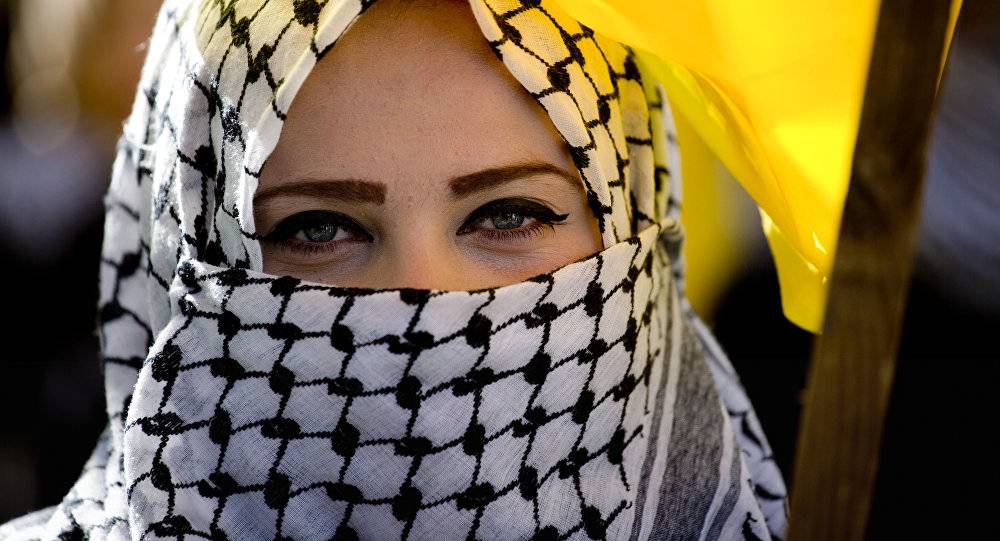 الأمن الإسرائيلي يقمع مسيرة لفلسطينيين وأجانب مناهضة للاستيطان