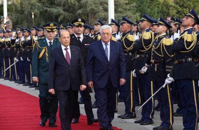 عباس من بعبدا: اللاجئون الفلسطينيون هم ضيوفكم