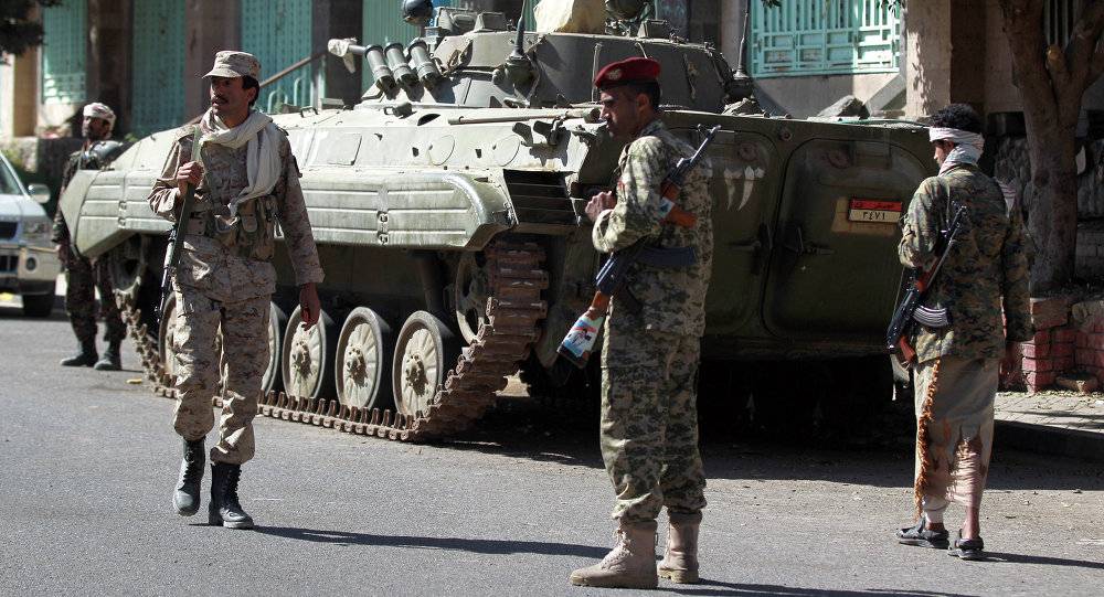 قيادي بالجيش اليمني: الحوثيون يمتلكون صواريخ  يصل مداها لـ"800" كلم