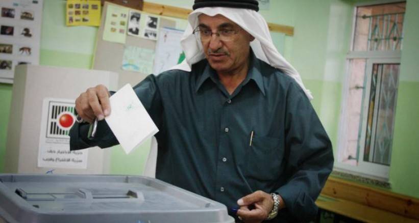 ارجاء الانتخابات البلدية في غزة وتثبيت موعدها في الضفة الغربية