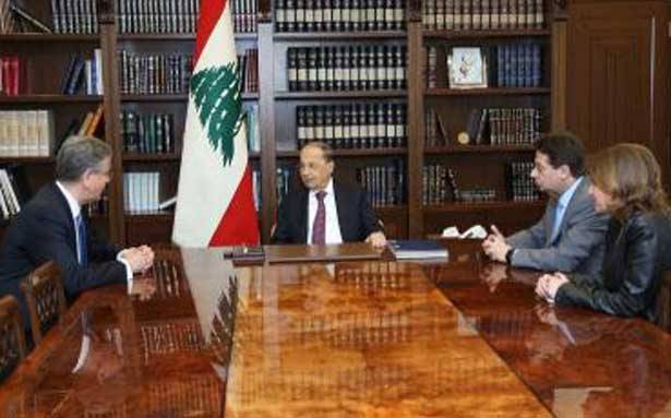 اطلع على خطة عمل وزارة مُكافحة الفساد
عون التقى بلحاج وناقش اهتمامات
البنك الدولي في تمويل المشاريع