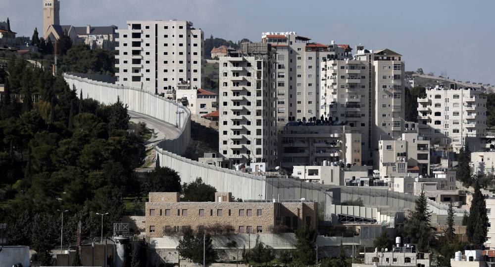 جدل فلسطيني مع بدء التحضيرات للانتخابات في الضفة الغربية دون غزة