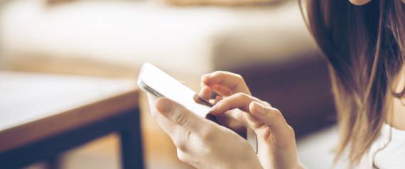 آيفون الجديد يتحول إلى سامسونغ Galaxy!!