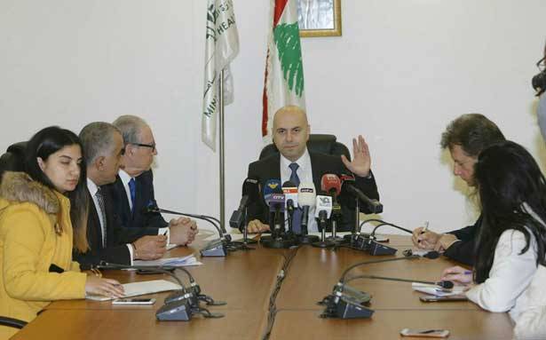 أعلن عن خطة طوارىء لتخفيف الضغط في ظلّ النزوح
حاصباني : نعمل بجهد لتأمين استمراريّة
التغطية الصحيّة للمواطنين بأفضل الطرق