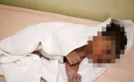جريمة بشعة .. أم متهمة باغتصاب رضيعها البالغ 3 أشهر!