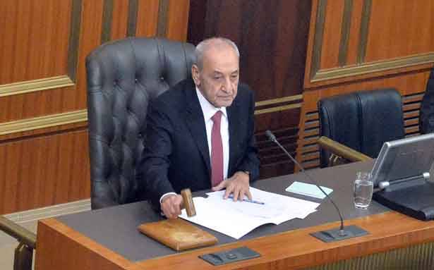 بري: قدمت صيغا منعا لقول المسيحيين: «سنأتي بنواب لا يصلبون على وجوههم»