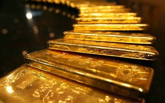 الذهب ينخفض لأدني مستوى في 5 أسابيع مع تزايد احتمالات رفع أسعار الفائدة الأمريكية