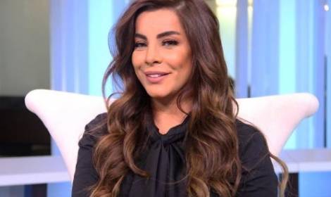 بالفيديو: شاهد مذيعة MBC تتعرض للإغماء على الهواء