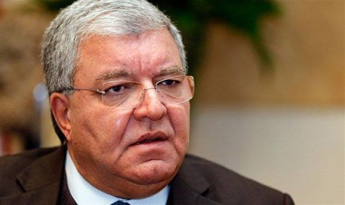 المشنوق يخشى المساءلة القانونية