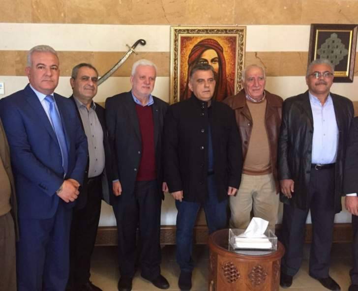 اجتماع بين اللواء ابراهيم وقيادة منظمة التحرير الفلسطينية في لبنان