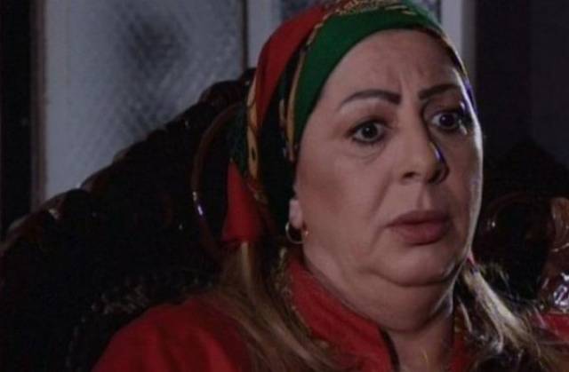 بالصورة - غادة بشور تخرج عن صمتها وترد على خبر زواجها مجدداً من شاب يصغرها سناً!