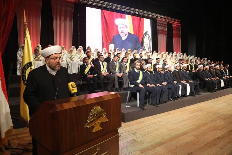 المشاريع احتفلت بالخريجين الجامعيين: اصرار على العلم والثقافة المستنيرة