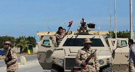 الجيش الليبي يعلن استعادة ميناء رأس لانوف بالكامل