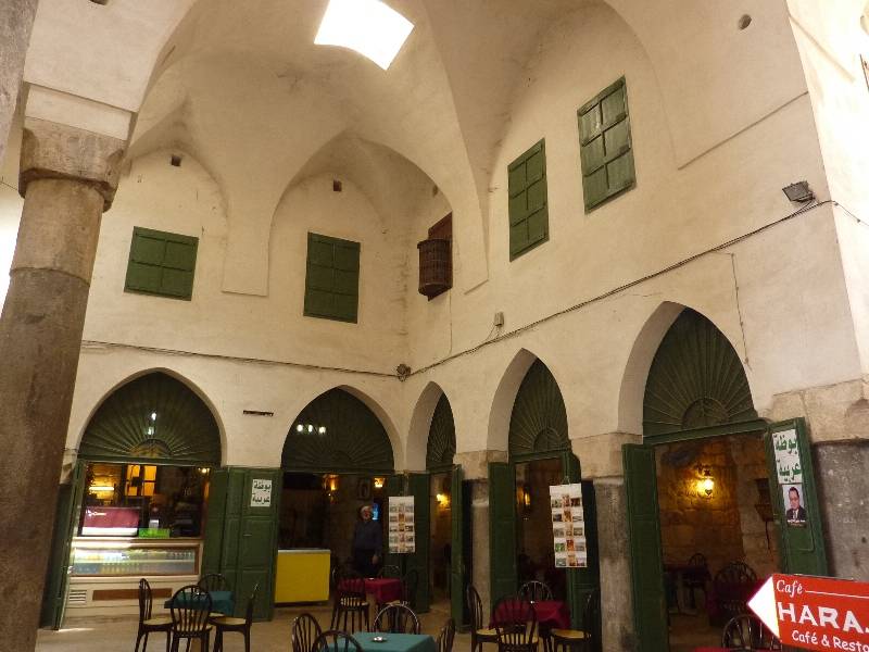 الجائزة الأولى في مهرجان المعمار لانطوان فشفش وميشال داود عن مشروعهما ترميم سوق حراج في طرابلس