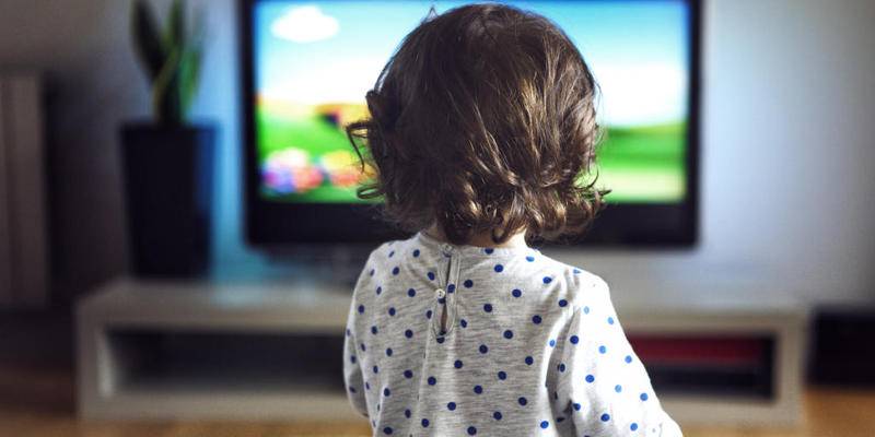 مشاهدة التلفزيون تصيب الأطفال بالسكري