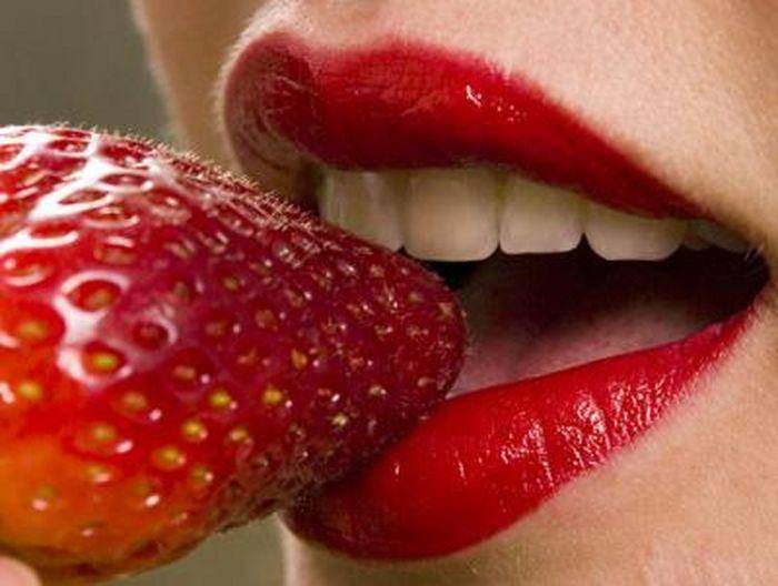 الفراولة قد تؤدي إلى أمراض خطيرة وإليك السبب