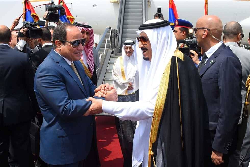 ماذا يفعل مسؤول سعودي رفيع في القاهرة؟!