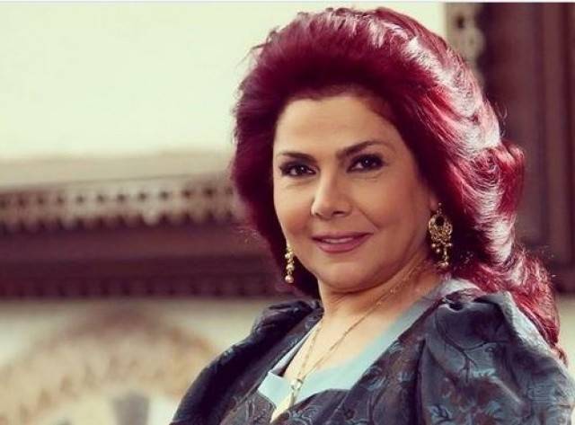 بالصور: تعرّفوا إلى ابن "أم عصام".. هل يشبه والدته؟