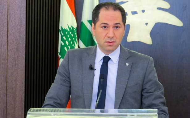 «الواتساب وتويتر وفايسبوك والسلطة طيّروا الجلسة»
الجميّل : قمتم بمسرحيّة وأفشلنا بـ 4 نواب
فرض الضرائب في المجلس بطريقة عشوائيّة