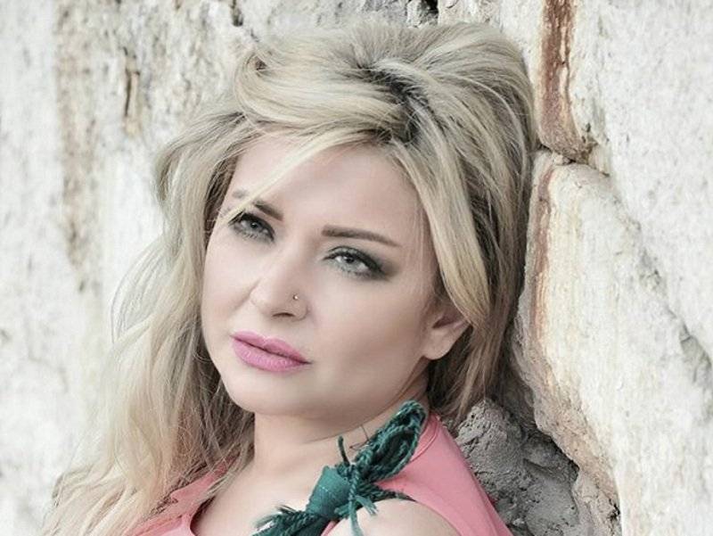 صورة لطفلة الفنانة الراحلة رندة مرعشلي تسبب نقمة على زوجة أبيها