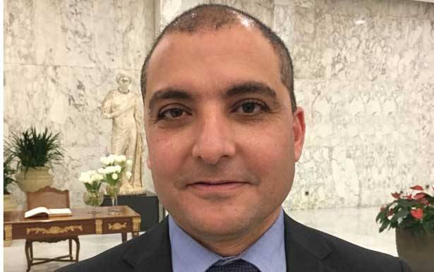 إحتفال تكريمي لمدير الجمارك في بلدته
ضاهر : أوصاني عون بوقف الفساد
وإنجاز الإصلاح بالإدارة