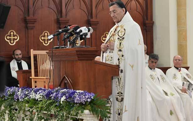 قداديس واحتفالات بعيد القديس يوسف وتكريم الصليب المقدّس
الراعي: كيف يمكن إقرار السلسلة بفرض ضرائب على المواطنين المرهقين؟
دكاش: للتفكير بالمواطنة كخشبة خلاص لوطننا - مطر: حارة حريك تُمثّل لبنان بحقيقته