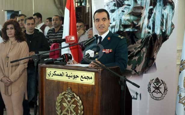 تكريم أمهات العسكريين الشهداء وزوجاتهم
مُمثل قائد الجيش: الجيش ينظر اليكنّ بإكبار