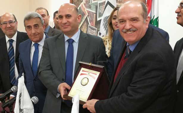 نقابة مُوظّفي «المركزي» كرّمت نقابات مُوظفي المصارف
فاضل : إستمرار التعاون لتحقيق كلّ المطالب