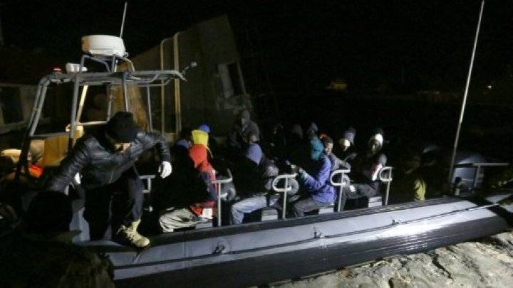 خفر السواحل الإيطالي ينقذ نحو 3 آلاف مهاجر في يوم واحد قبالة ليبيا بينهم 200 قاصر
