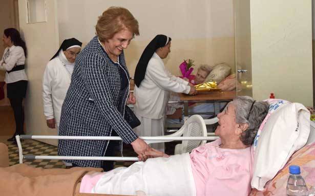 السيّدة الأولى: الأمهات يشكّلن 
ذخراً لعائلاتنا وهنّ أساس التربية