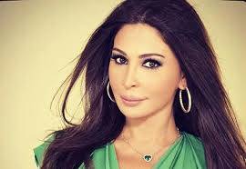 بالصورة: هكذا عايدت إليسا والدتها في عيد الأم!