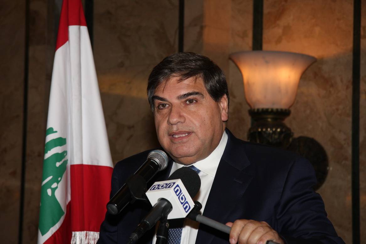 سقلاوي: رفعنا أسعار السجائر بموافقة وزير المال