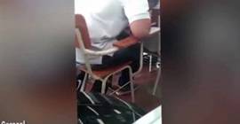 بالفيديو.. لن تصدق ماذا فعل طالب أثناء شرح المدرس؟!!