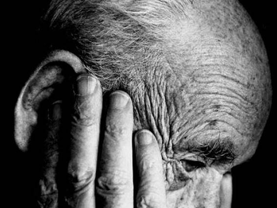 اختبار جيني جديد يساعد في تشخيص مرض الزهايمر قبل وقوعه