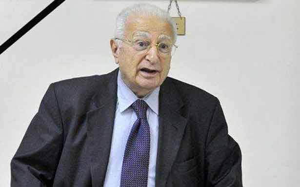 «مدماك في قلعة»