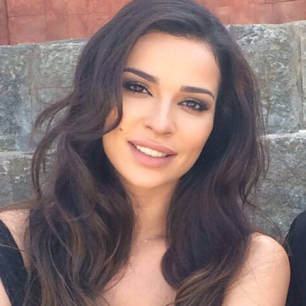 إبنة نادين نسيب نجيم تفاجئ والدتها على الهواء!