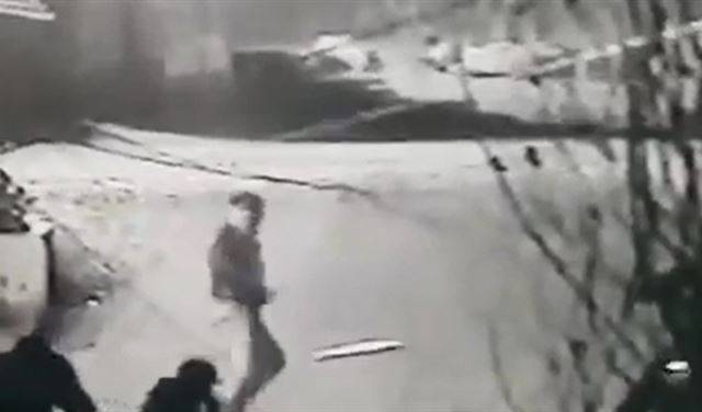 فيديو مرعب.. قتلوه بدمٍ بارد في مخيم عين الحلوة
