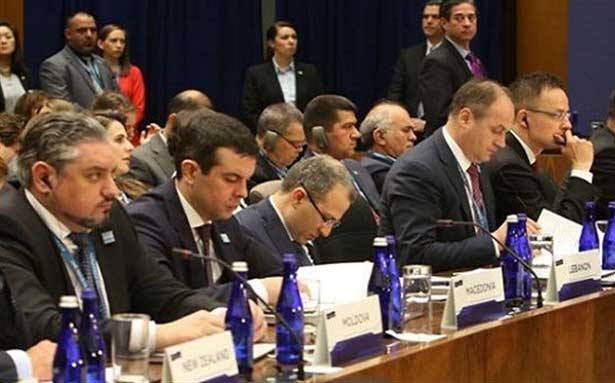 في «مؤتمر التحالف الدولي» لمحاربة «داعش» 
باسيل: محاربتها تتطلب لبناناً قوياً وبلدانا قويّة
وليس دولا أضعفتها اسرائيل وحلفاء الارهاب في المنطقة