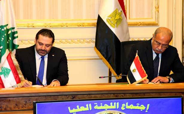 الإتفاقات شملت المجالات الإقتصاديّة والتجاريّة والإستثماريّة والزراعيّة...
الحريري التقى نظيره المصري وترأسا اجتماع اللجنة العليا اللبنانيّة ــ المصريّة
توقيع 16 بروتوكول تعاون ومُذكرات تفاهم ومجلس الأعمال ناقش الإجراءات